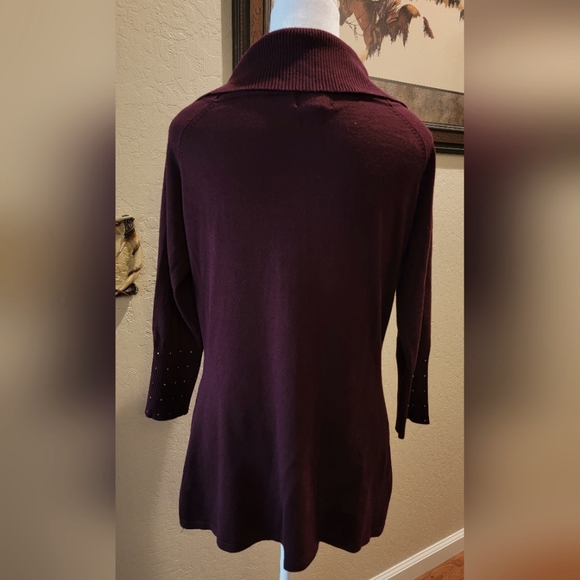 Questions Petites Sweater - Size L - Picture 7 of 9